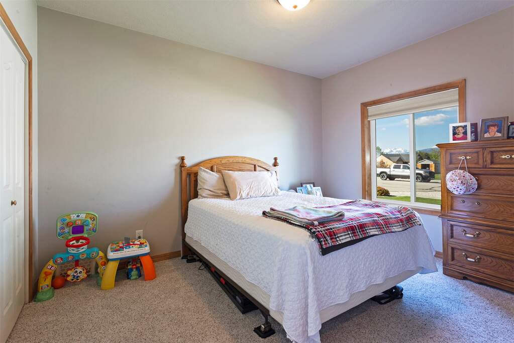 3 Bedroom Single Family Home/House's Image 21