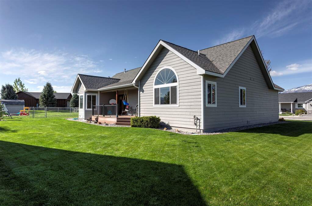 3 Bedroom Single Family Home/House's Image 37