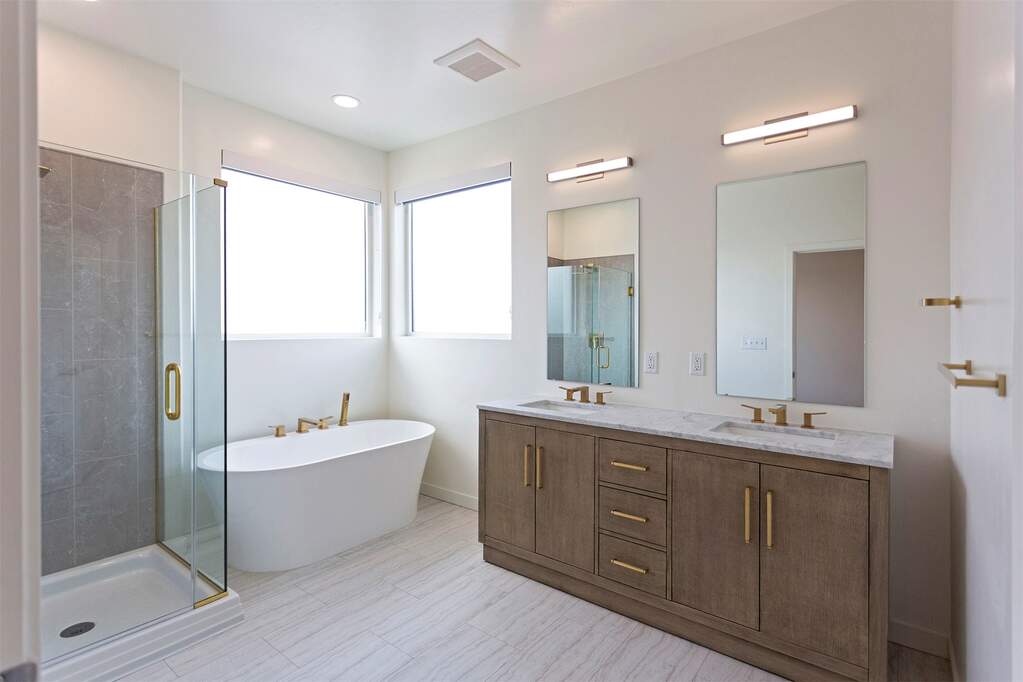 3 Bedroom Villa/Townhouse's Image 8