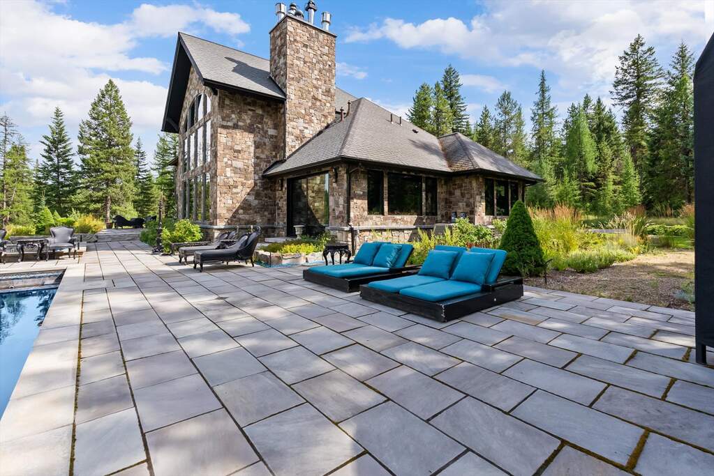 4 Bedroom Single Family Home/House's Image 35