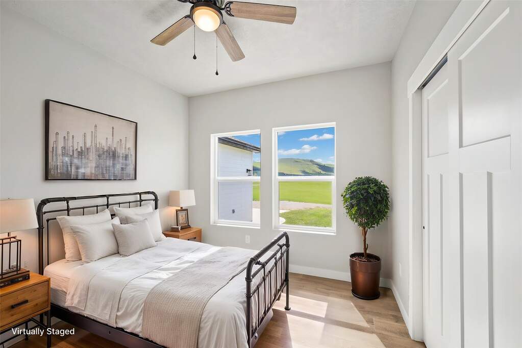 6 Bedroom Single Family Home/House's Image 18