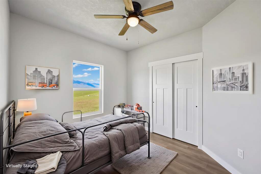 6 Bedroom Single Family Home/House's Image 20