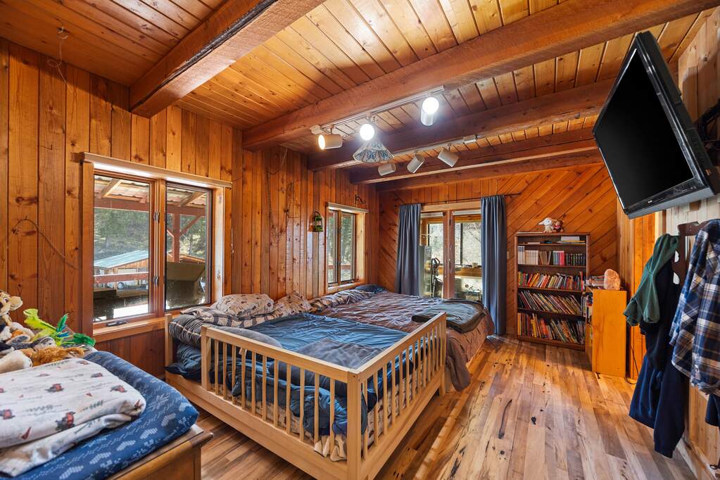3 Bedroom Single Family Home/House's Image 35