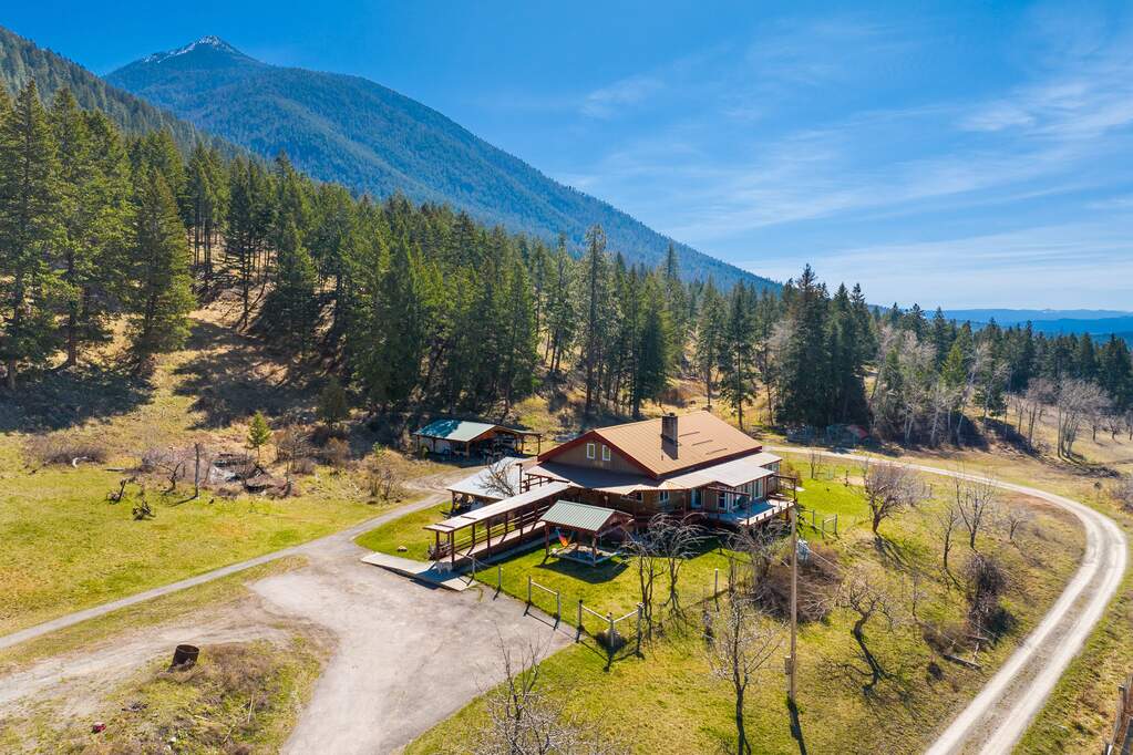 3 Bedroom Single Family Home/House's Image 49
