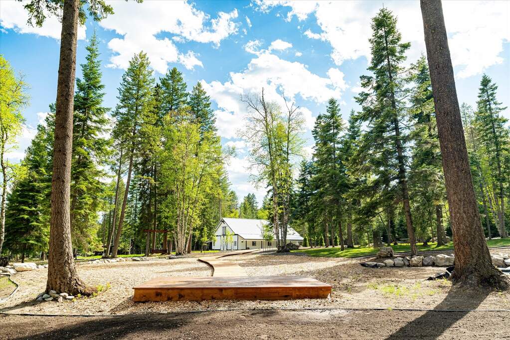 7 Bedroom Single Family Home/House's Image 66