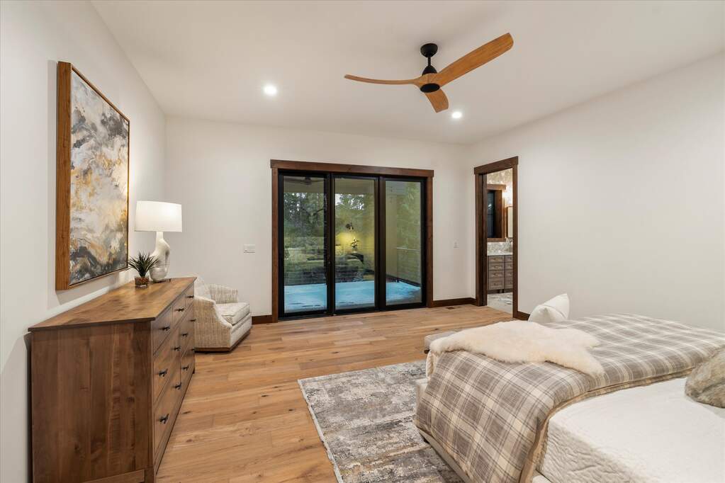 5 Bedroom Single Family Home/House's Image 17