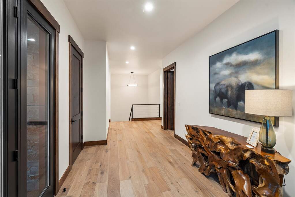 5 Bedroom Single Family Home/House's Image 23