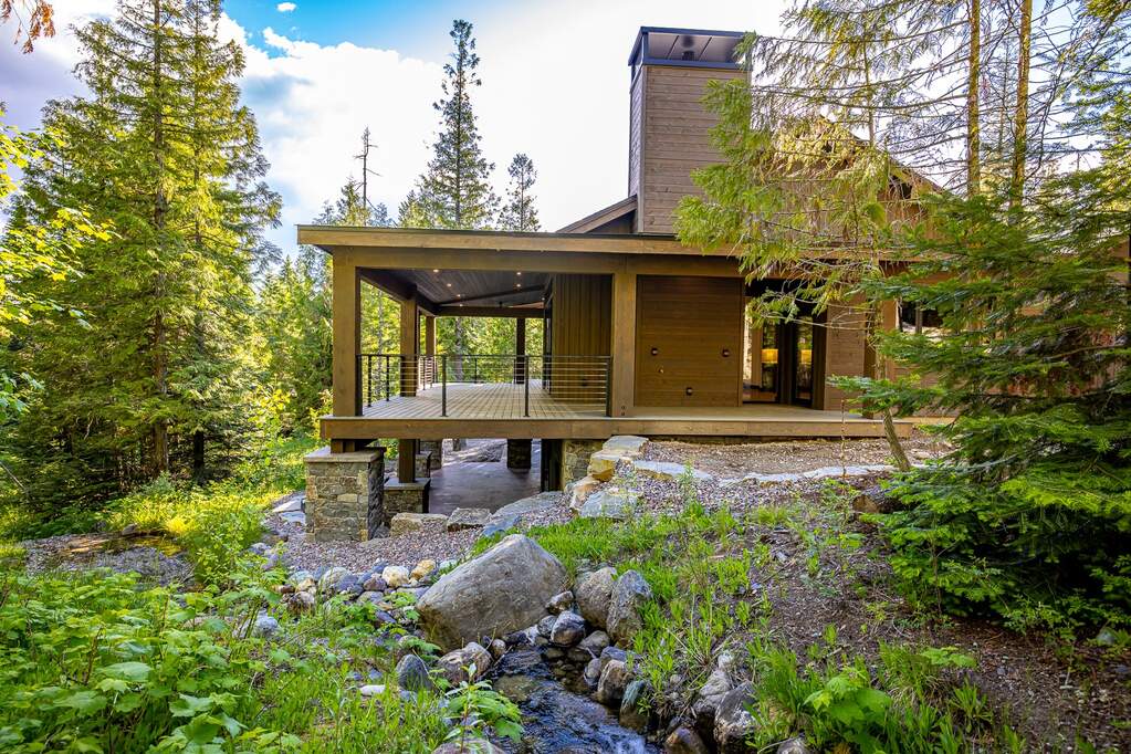 5 Bedroom Single Family Home/House's Image 48