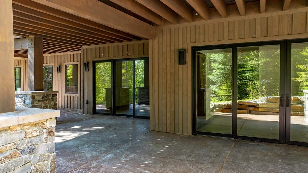 5 Bedroom Single Family Home/House's Image 53
