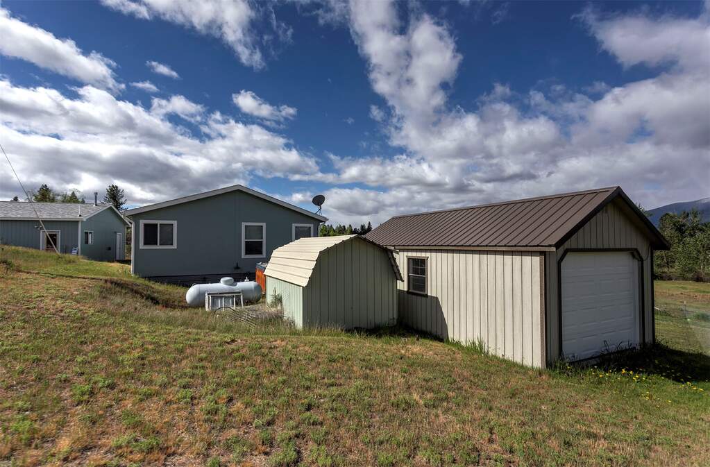 3 Bedroom Single Family Home/House's Image 32