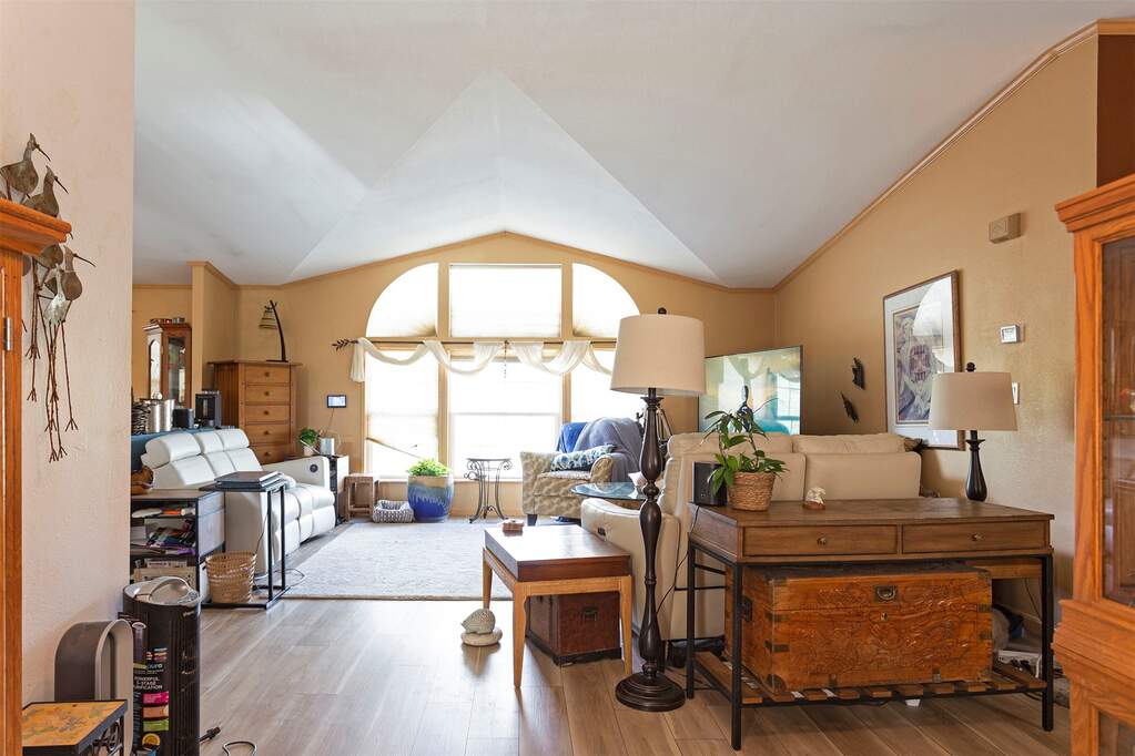 3 Bedroom Single Family Home/House's Image 47