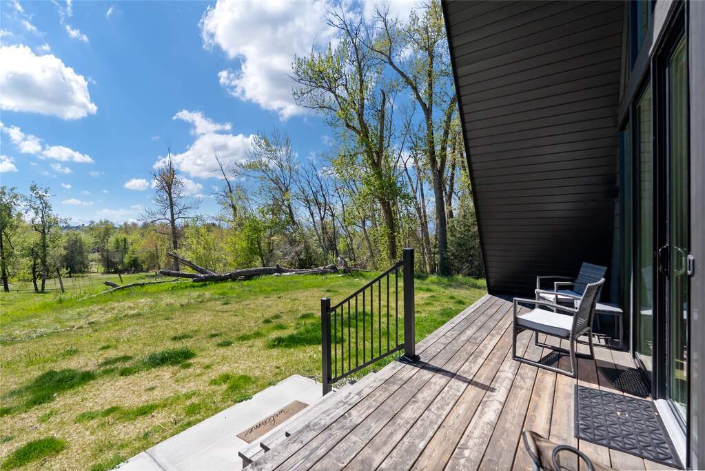 1 Bedroom Single Family Home/House's Image 3