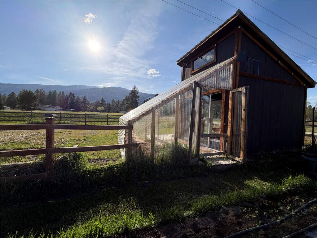 5 Bedroom Single Family Home/House's Image 47