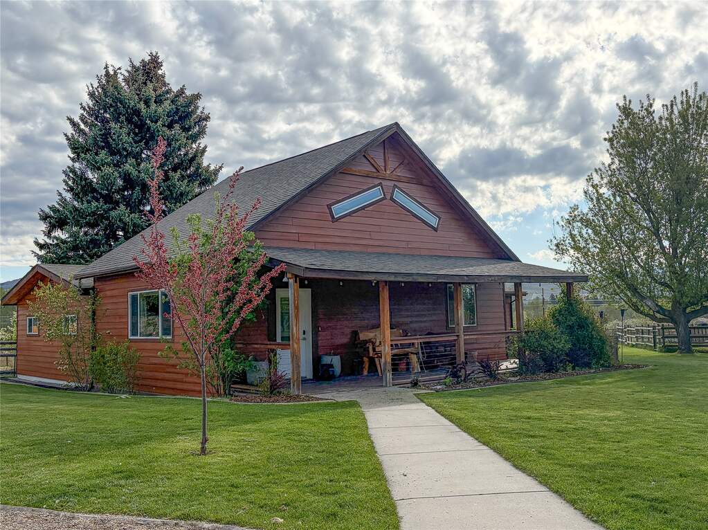 5 Bedroom Single Family Home/House's Image 78