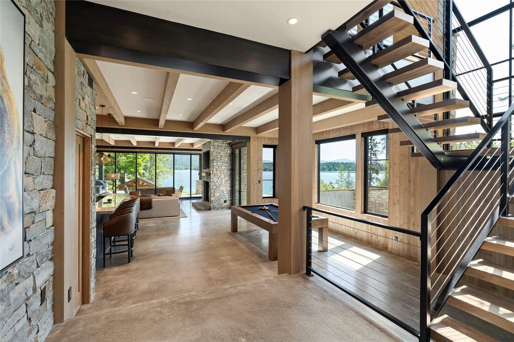 5 Bedroom Single Family Home/House's Image 44