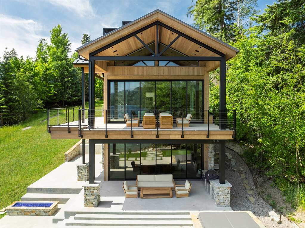 5 Bedroom Single Family Home/House's Image 62