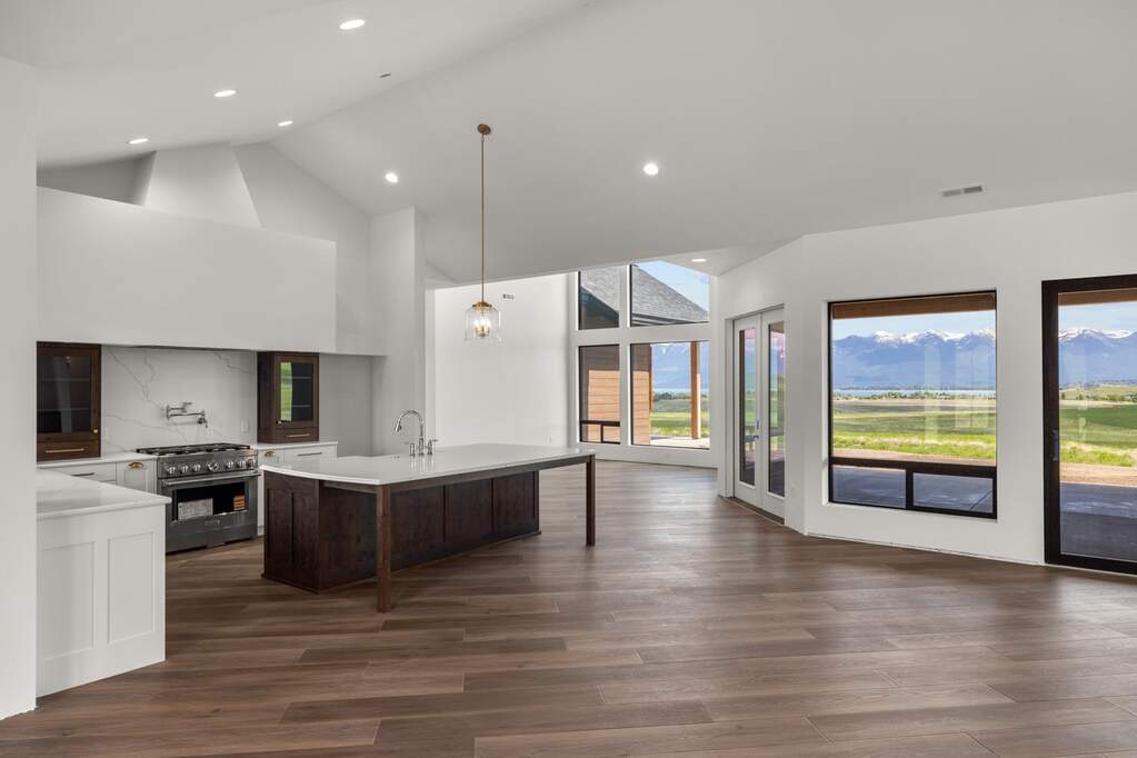 3 Bedroom Single Family Home/House's Image 8