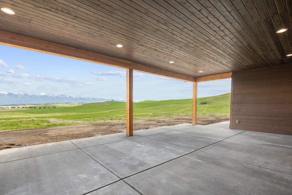 3 Bedroom Single Family Home/House's Image 29