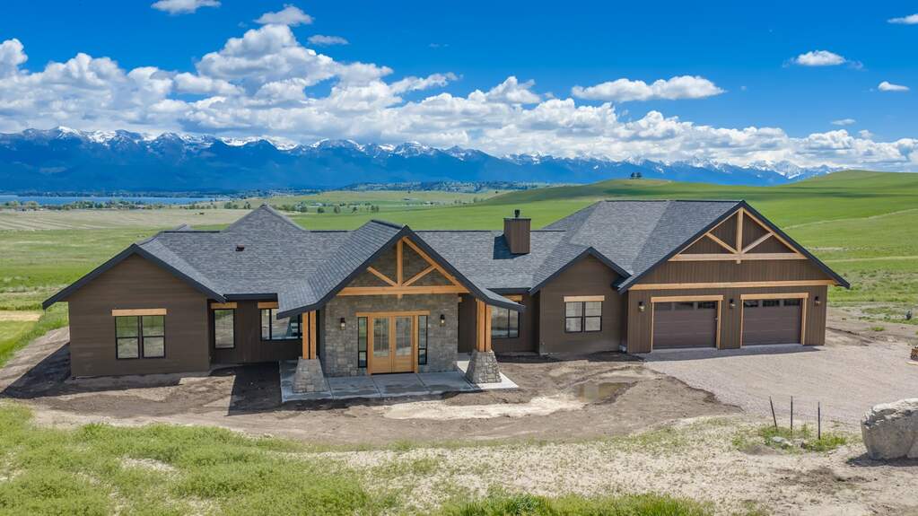 3 Bedroom Single Family Home/House's Image 32