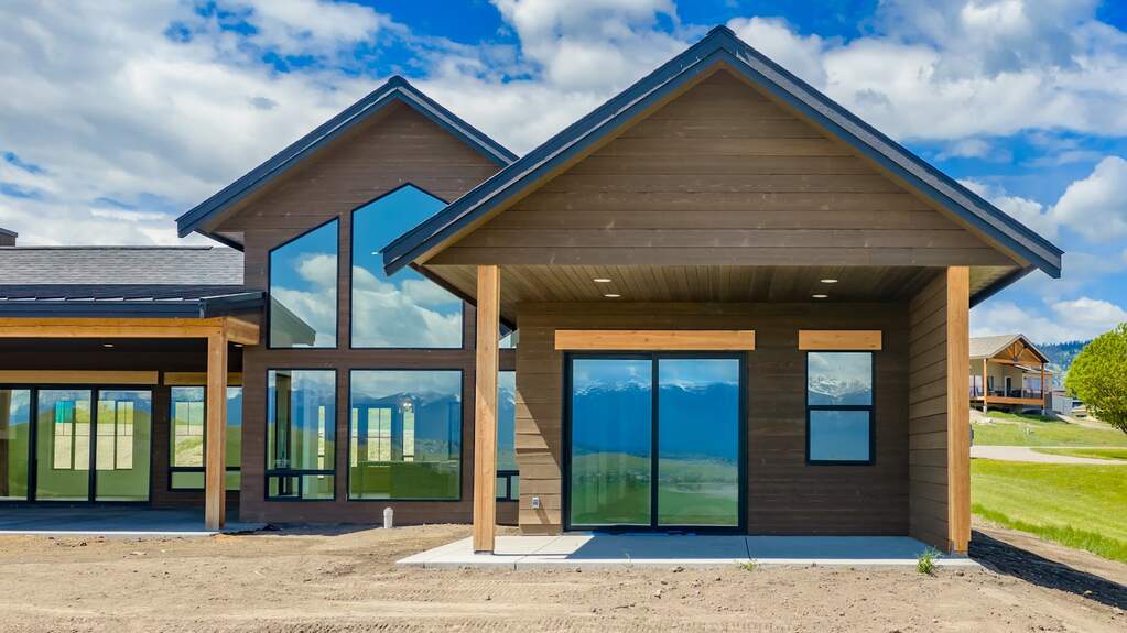 3 Bedroom Single Family Home/House's Image 39