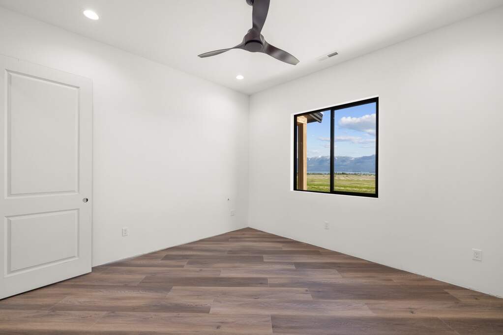 3 Bedroom Single Family Home/House's Image 3