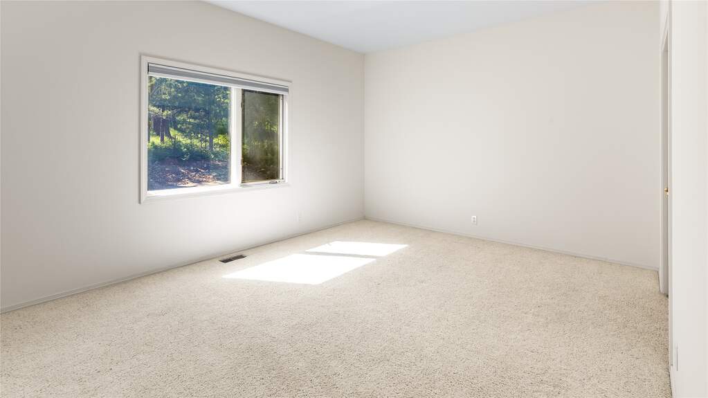 3 Bedroom Single Family Home/House's Image 25