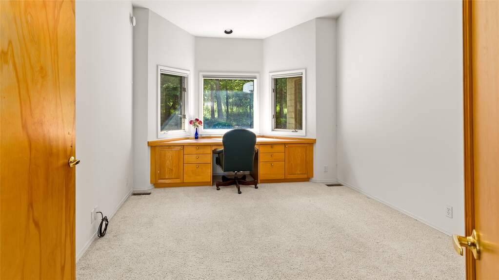 3 Bedroom Single Family Home/House's Image 27