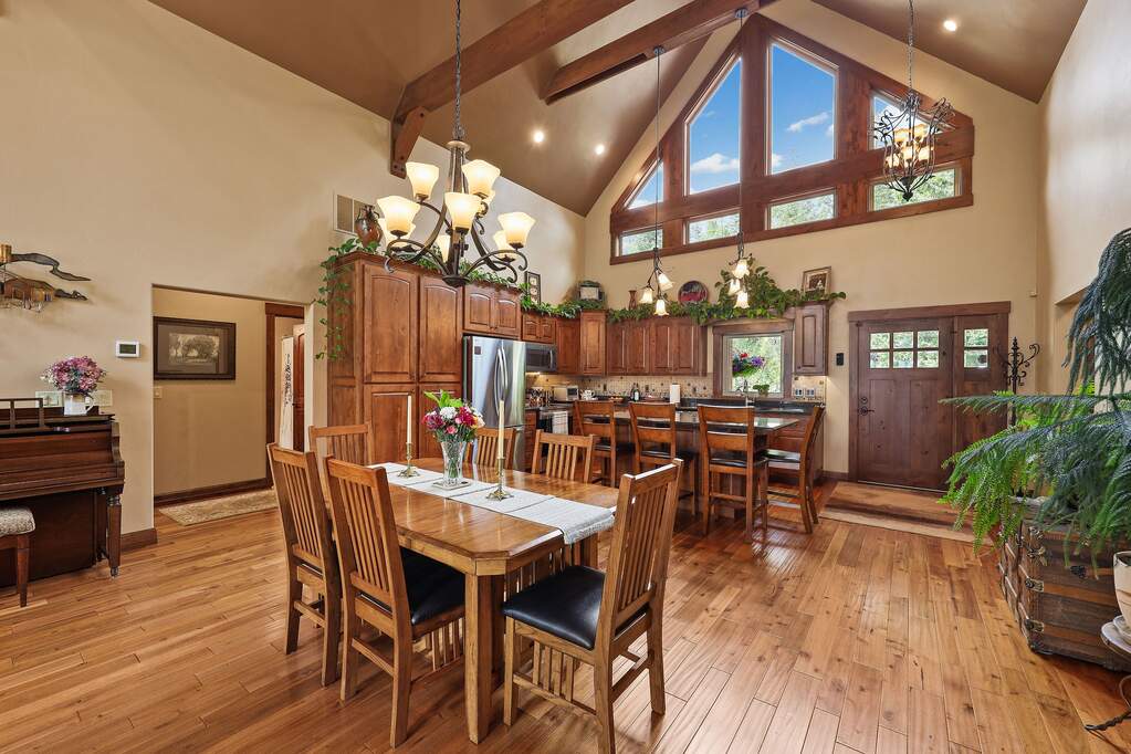 4 Bedroom Single Family Home/House's Image 8