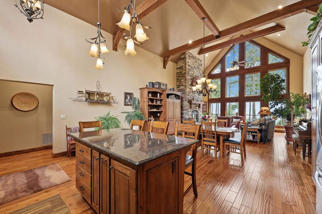 4 Bedroom Single Family Home/House's Image 15