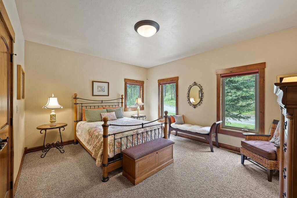 4 Bedroom Single Family Home/House's Image 22