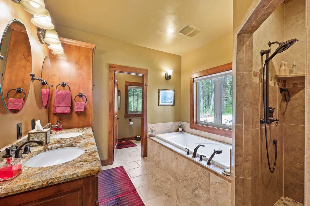 4 Bedroom Single Family Home/House's Image 33