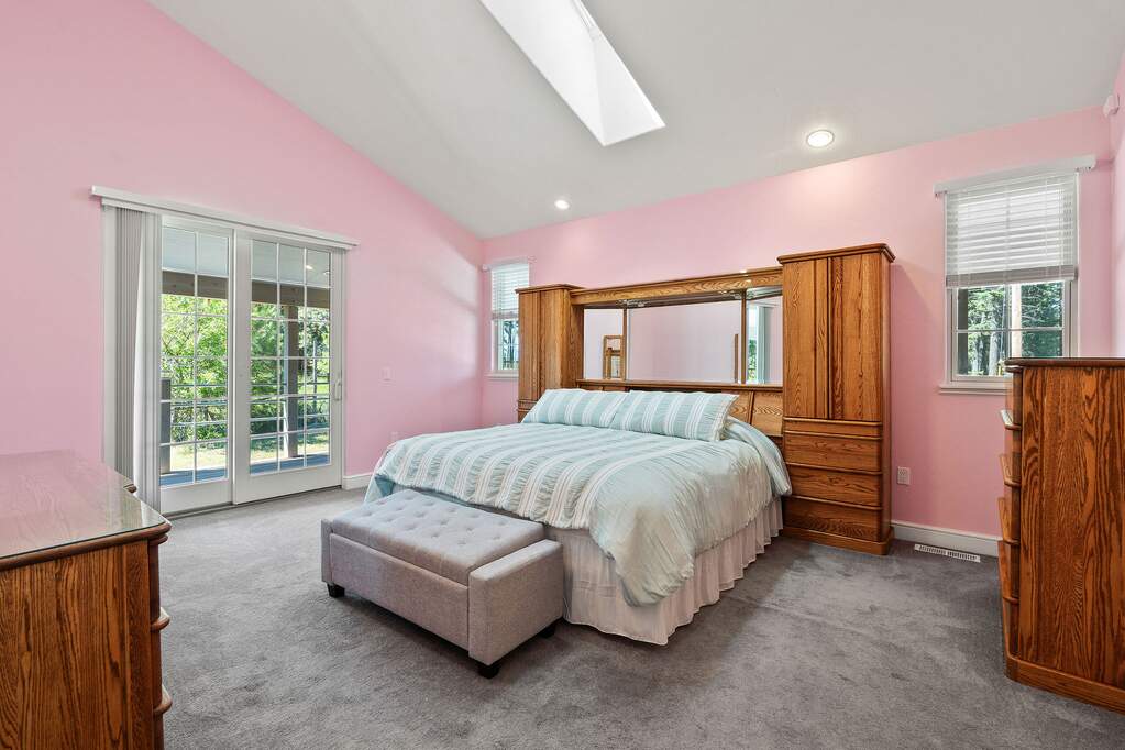 4 Bedroom Single Family Home/House's Image 16