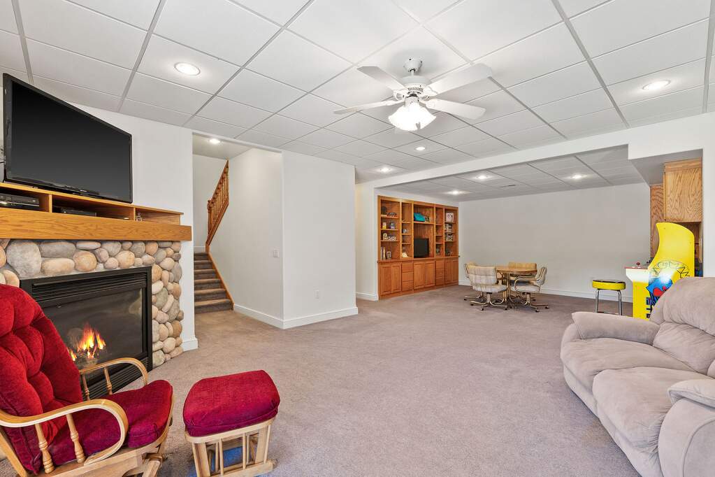 4 Bedroom Single Family Home/House's Image 27