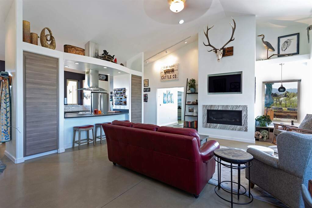 3 Bedroom Single Family Home/House's Image 10