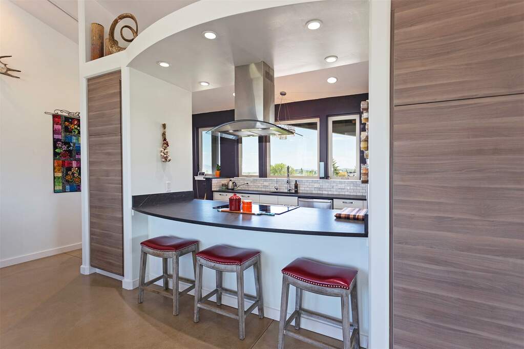 3 Bedroom Single Family Home/House's Image 13