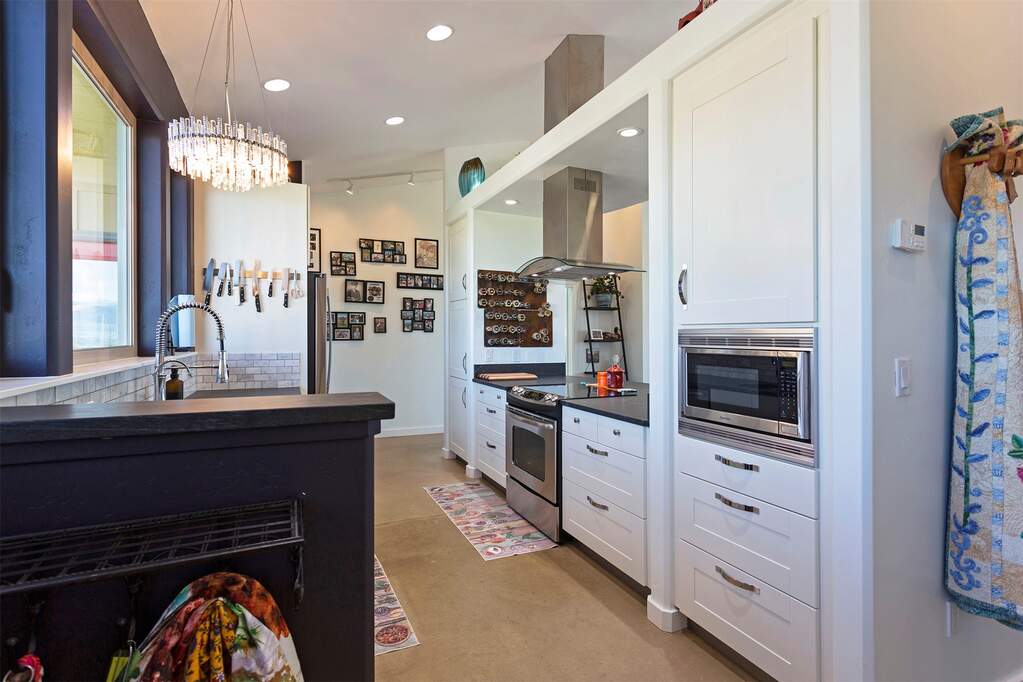3 Bedroom Single Family Home/House's Image 17