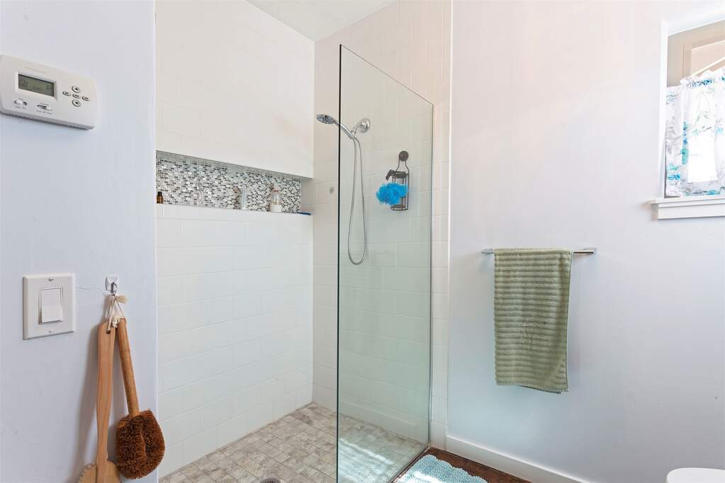 3 Bedroom Single Family Home/House's Image 21