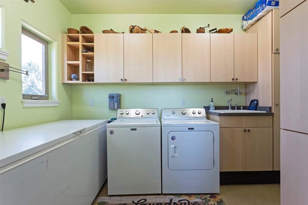 3 Bedroom Single Family Home/House's Image 27