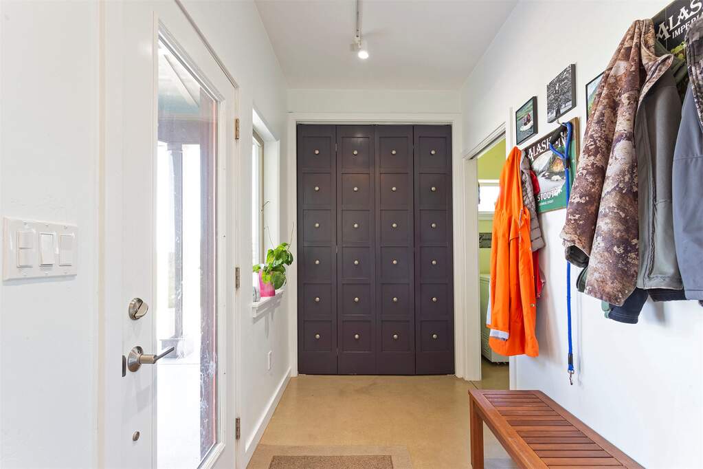 3 Bedroom Single Family Home/House's Image 28