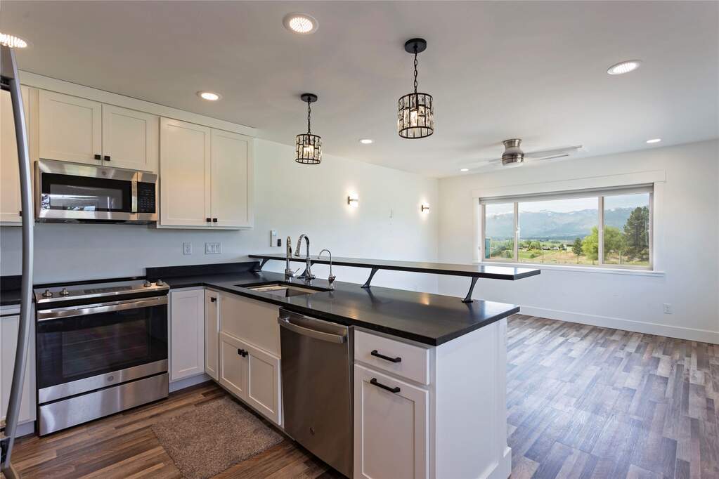 3 Bedroom Single Family Home/House's Image 33