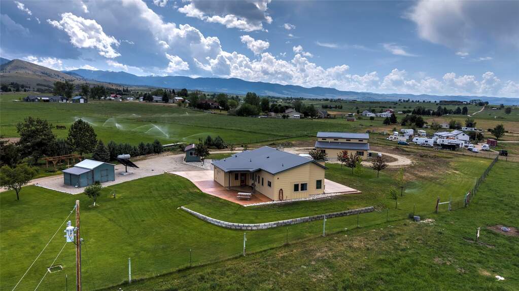 3 Bedroom Single Family Home/House's Image 42