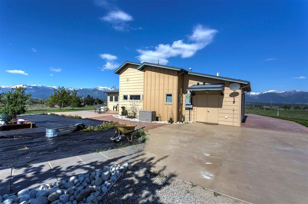 3 Bedroom Single Family Home/House's Image 58