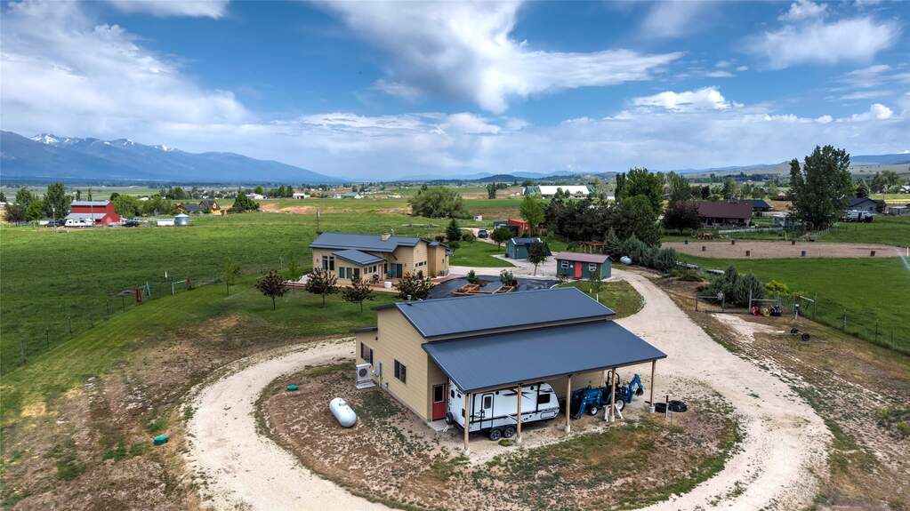 3 Bedroom Single Family Home/House's Image 68