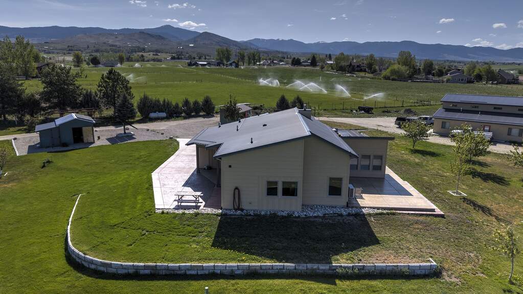3 Bedroom Single Family Home/House's Image 6