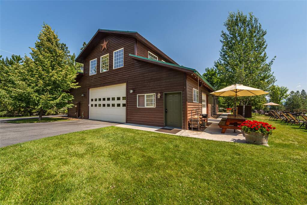 13 Bedroom Single Family Home/House's Image 104