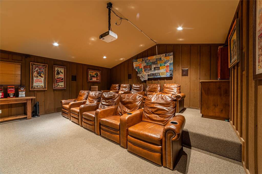 13 Bedroom Single Family Home/House's Image 125