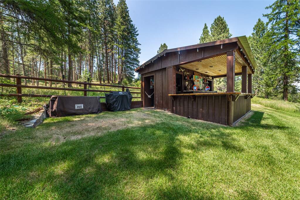 13 Bedroom Single Family Home/House's Image 138