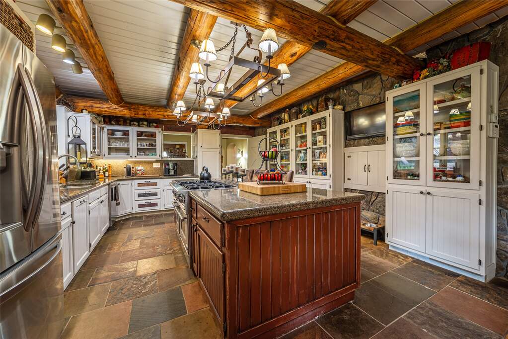 13 Bedroom Single Family Home/House's Image 46