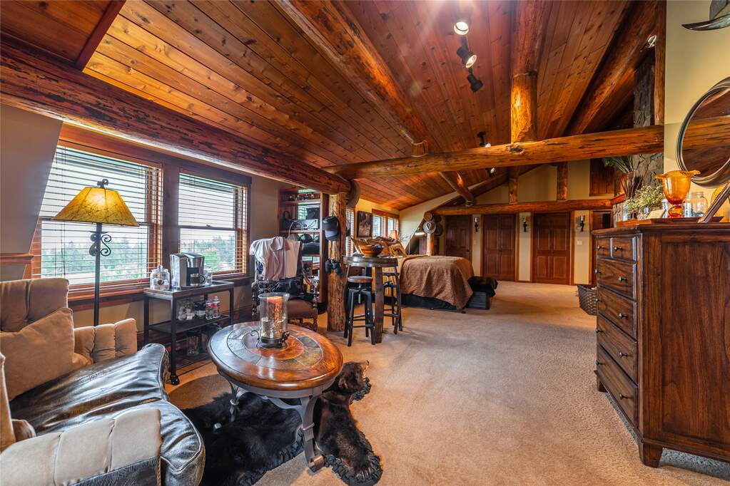 13 Bedroom Single Family Home/House's Image 68