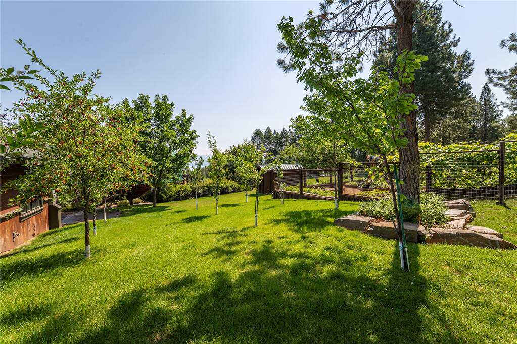 13 Bedroom Single Family Home/House's Image 72